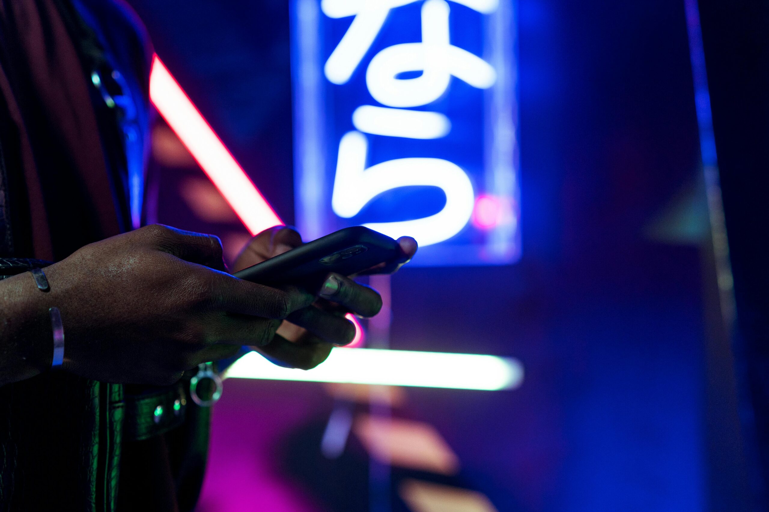 Mastering Compliance, Continuity, and Culture in the Age of Digital Communication