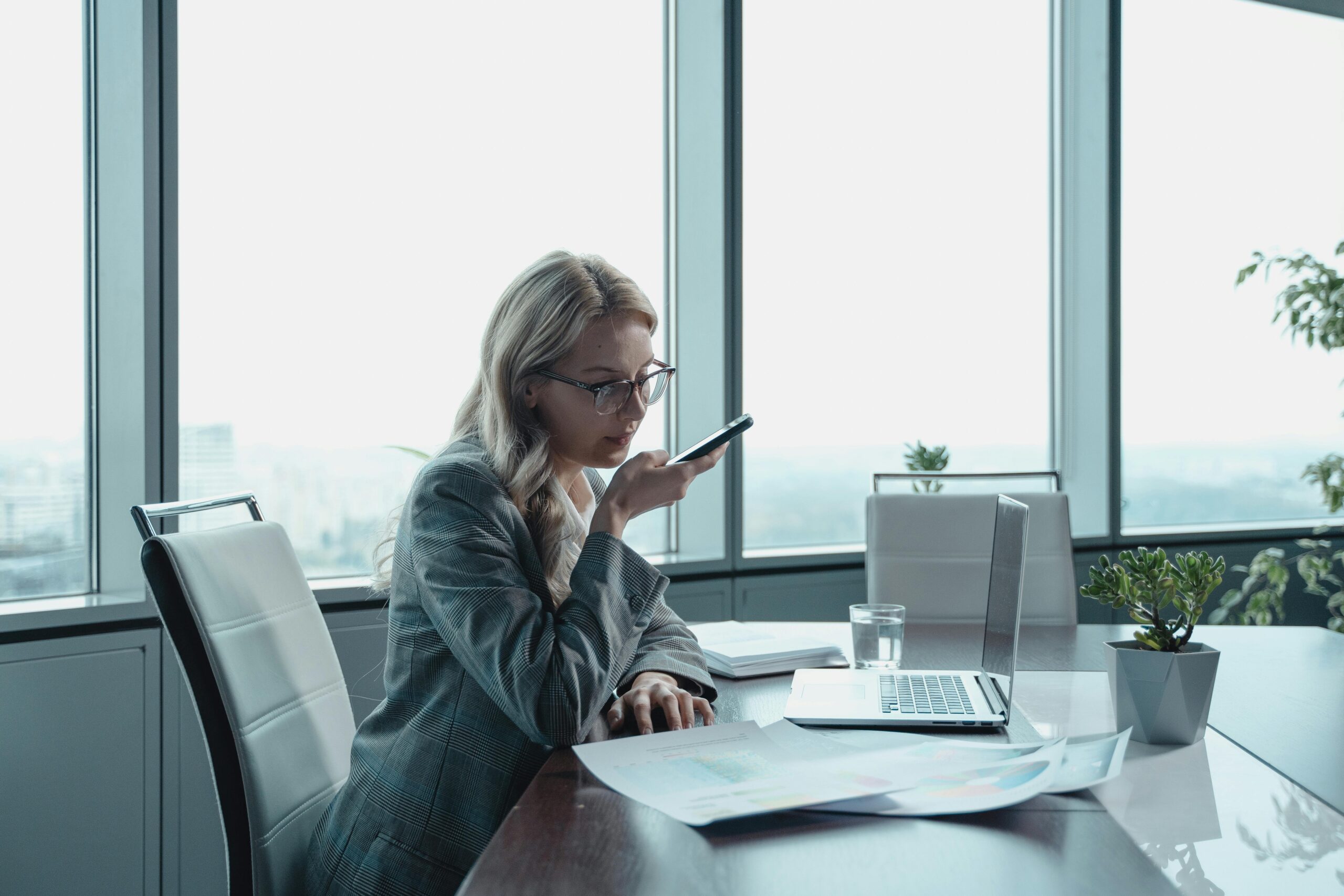 Decoding the VoIP Revolution: Why 2026 Is a Strategic Turning Point for Business Communications